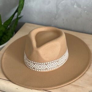 Tan Wide-Brim Hat with Patterned Band
